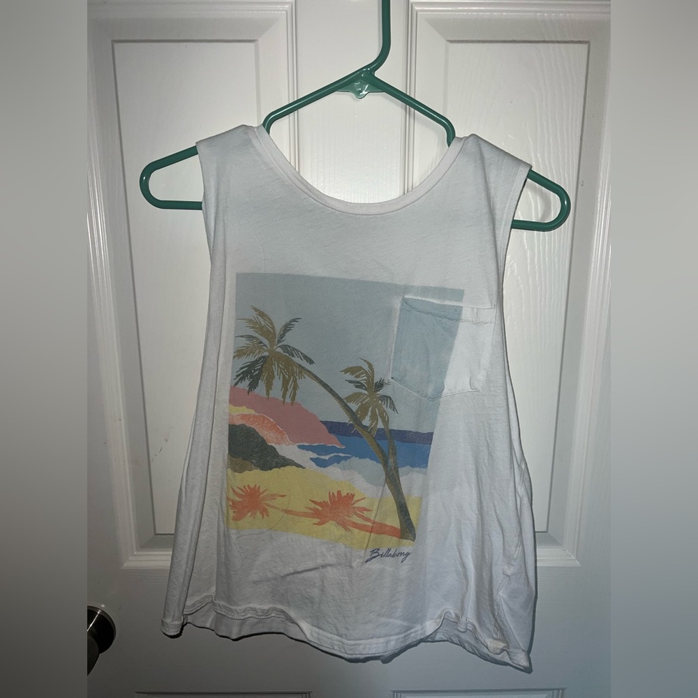 Billabong tank top. Worn once. Size M.